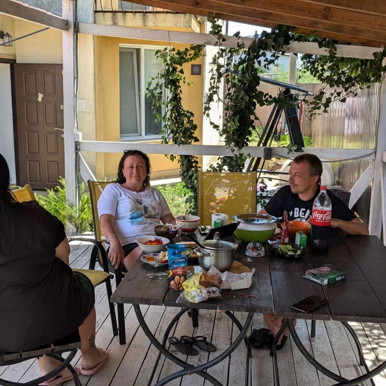 Guest House Dacha Karolino-Buhaz Εξωτερικό φωτογραφία